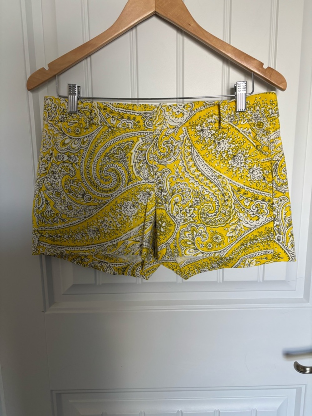 NWOT. Chino short is a beautiful yellow paisley.